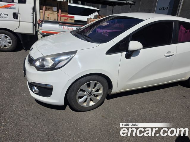 Kia pride 4DR 1.6 GDI Luxury — пробег 125 400 км — фото 1 из 5