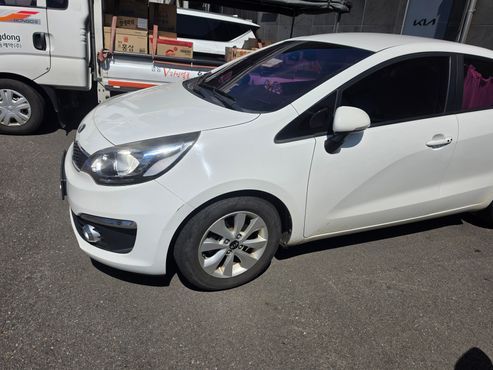 Kia pride 4DR 1.6 GDI Luxury — пробег 125 400 км — фото 1 из 5