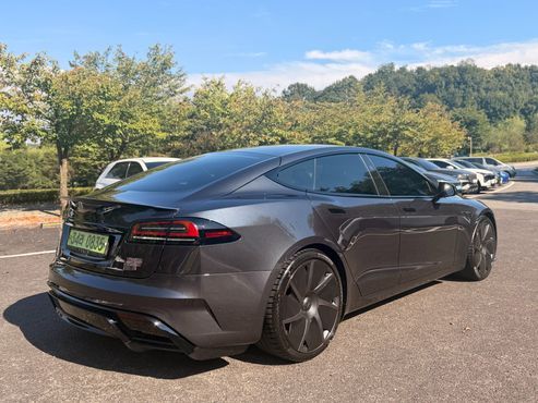Tesla Model S Plaid — пробег 1 060 км — фото 4 из 5