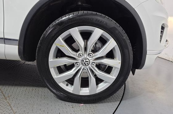 Volkswagen Touareg V6 3.0 TDI Bluemotion Premium 7P5 — пробег 187 269 км — фото 5 из 5