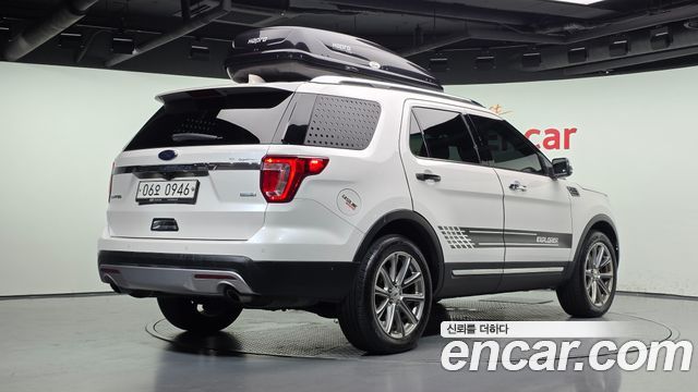 Ford Explorer 2.3 Limited 4WD 5th — пробег 217 677 км — фото 2 из 5