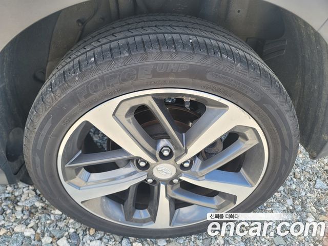 Hyundai Kona из Кореи Encar