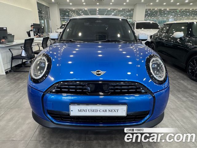 Mini Cooper Classic — пробег 6 922 км — фото 3 из 5