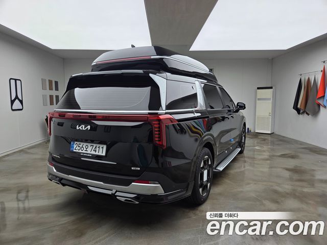 Kia Carnival HEV 9-Seater Hi-Limousine (Special vehicle) — пробег 174 км — фото 3 из 5