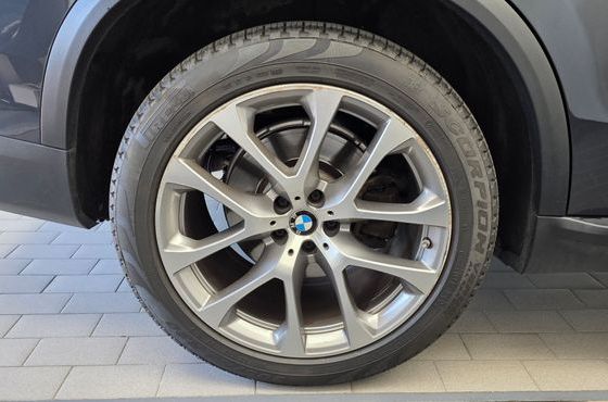 BMW X5 xDrive 30d xLine — пробег 95 884 км — фото 5 из 5