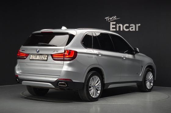 BMW X5 xDrive 40e iPerformance — пробег 162 994 км — фото 2 из 5