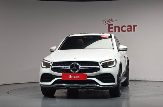 Mercedes-Benz GLC-Class GCL300 4MATIC Coupe — пробег 31 790 км — фото 3 из 5