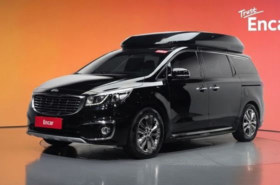 Kia Carnival 9-seater Hi-Limousine Prestige — пробег 108 252 км — фото 1 из 5