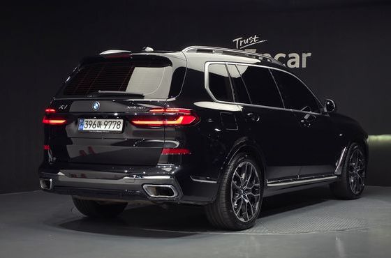 BMW X7 xDrive 40i M Sport 6STR — пробег 42 605 км — фото 2 из 5