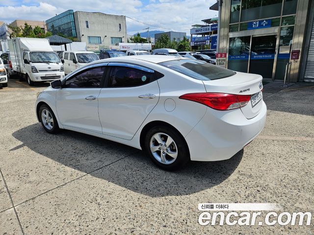 Hyundai AVANTE M16 GDI Luxury — пробег 76 451 км — фото 2 из 5
