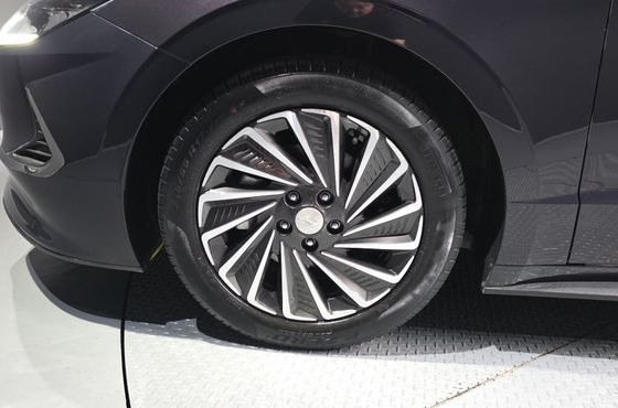 Hyundai Sonata Premium Plus — пробег 48 266 км — фото 5 из 5