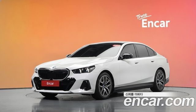 BMW i5 eDrive 40 M Sport — пробег 38 311 км — фото 1 из 5