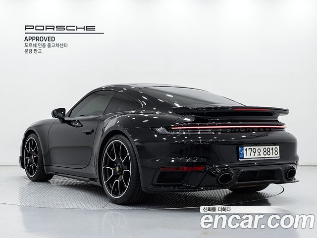 Porsche 911 Turbo S — пробег 15 240 км — фото 2 из 5