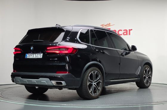 BMW X5 xDrive 40i xLine — пробег 116 578 км — фото 2 из 5