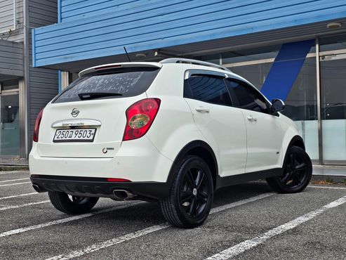 Ssangyong KORANDO Clubby 4WD Park — пробег 358 148 км — фото 2 из 5