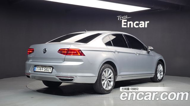Volkswagen Passat из Кореи Encar