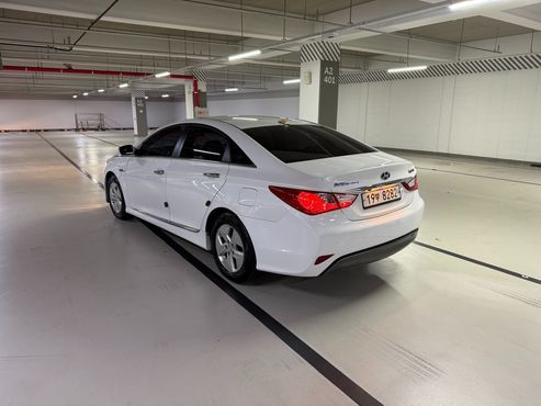 Hyundai Sonata 2.0 Smart — пробег 62 836 км — фото 2 из 5