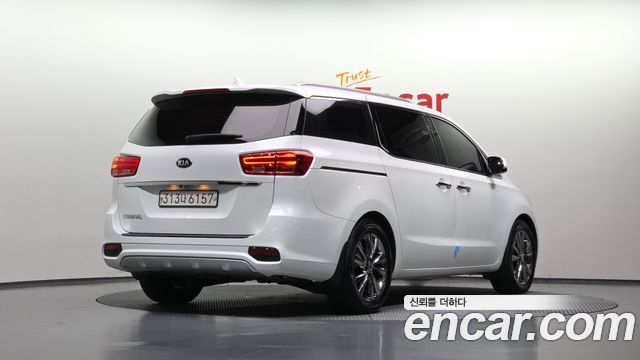 Kia Carnival из Кореи Encar