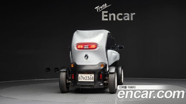 Renault (Samsung) Twizy Life(2-Seater) — пробег 16 713 км — фото 4 из 5