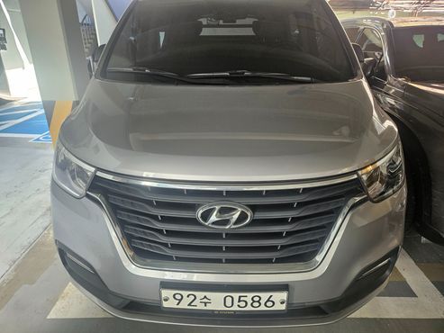 Hyundai Starex Van 5-Seater Smart — пробег 27 898 км — фото 3 из 5