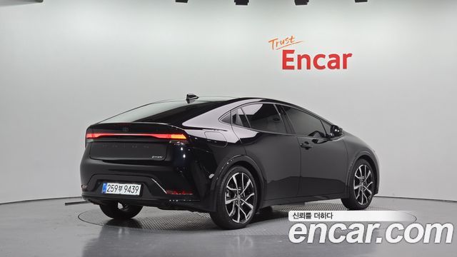Toyota Prius из Кореи Encar