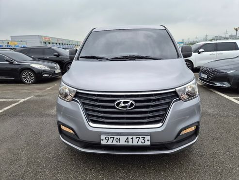 Hyundai Starex Van 5-Seater Smart — пробег 83 300 км — фото 2 из 5