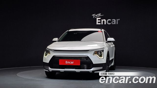 Kia Niro Prestige — пробег 48 810 км — фото 3 из 5