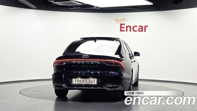 Hyundai Grandeur из Кореи Encar