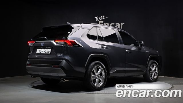 Toyota RAV4 2.5 4WD Hybrid — пробег 40 847 км — фото 2 из 5