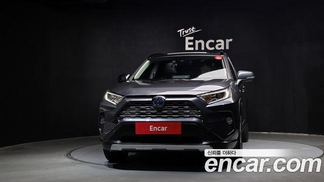 Toyota RAV4 2.5 4WD Hybrid — пробег 40 847 км — фото 3 из 5