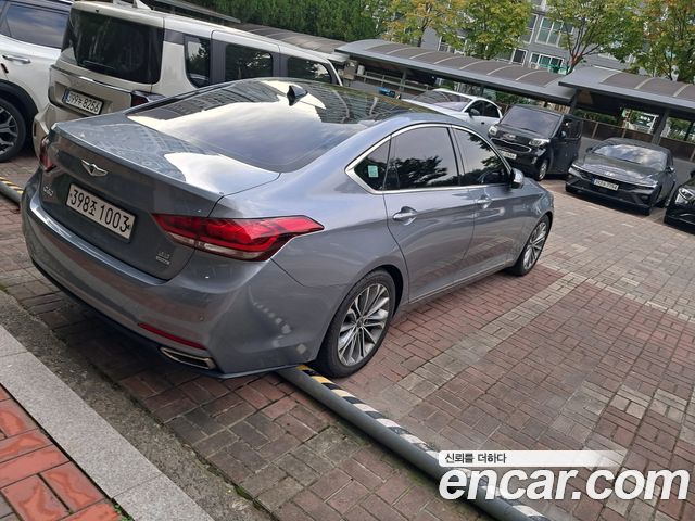 Hyundai Genesis из Кореи Encar