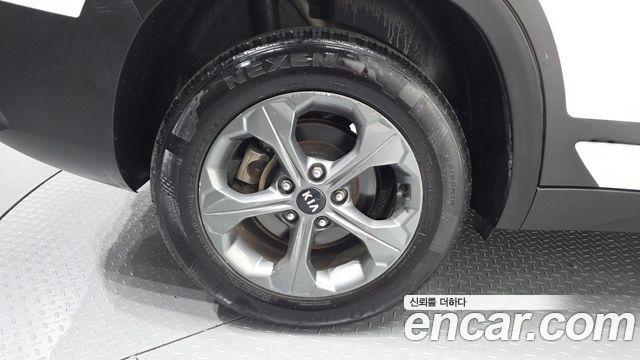 Kia Seltos из Кореи Encar
