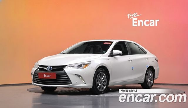Toyota Camry Hybrid XLE — пробег 133 911 км — фото 1 из 5