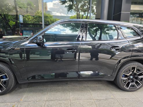 BMW XM 4.4 — пробег 36 900 км — фото 3 из 5