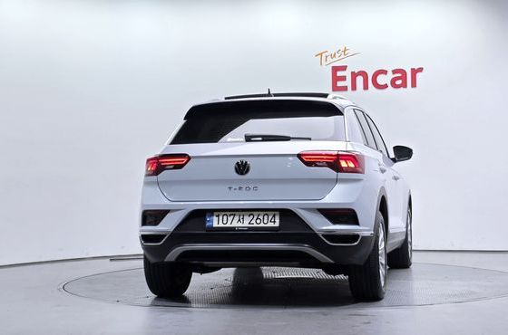 Volkswagen T-Roc 2.0 TDI Premium — пробег 60 562 км — фото 4 из 5