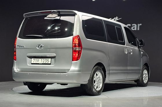 Hyundai Starex 12-Seater Wagon CVX Premium — пробег 151 792 км — фото 2 из 5