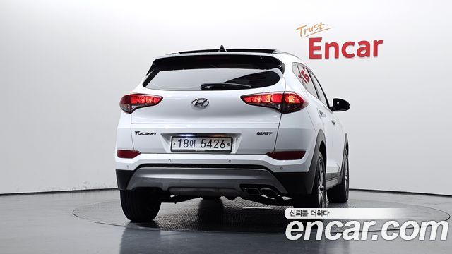 Hyundai Tucson Diesel 2.0 2WD Style Special — пробег 172 754 км — фото 4 из 5