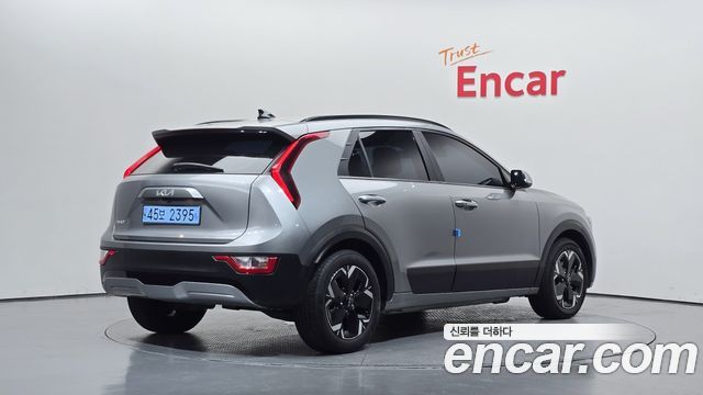 Kia Niro Air — пробег 40 875 км — фото 2 из 5