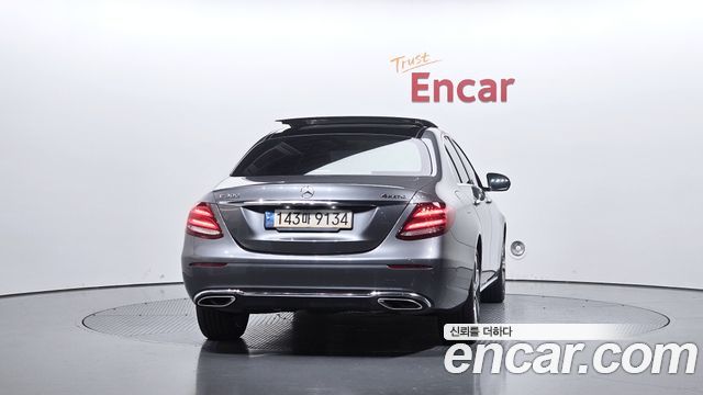 Mercedes-Benz E-Class E300 4MATIC Avnatgarde — пробег 168 534 км — фото 4 из 5