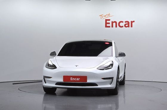 Tesla Model 3 Standard Range Plue RWD — пробег 83 777 км — фото 3 из 5