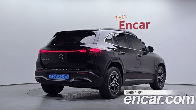 Mercedes-Benz EQA EQA250 AMG Line — пробег 46 230 км — фото 2 из 5