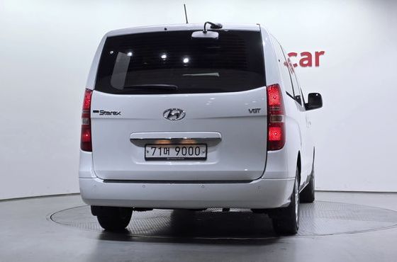 Hyundai Starex Wagon 12-Seater Smart — пробег 85 089 км — фото 4 из 5