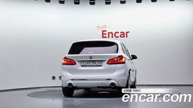 BMW 2-Series Sport — пробег 58 304 км — фото 4 из 5
