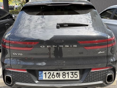 Genesis GV70 2.5T Gasoline AWD — пробег 135 000 км — фото 4 из 5