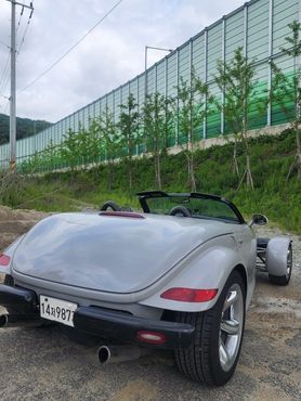 Chrysler Prowler 3.5 — пробег 26 000 км — фото 2 из 5