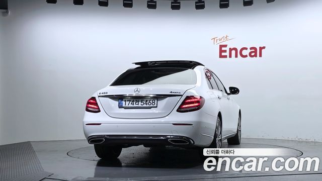 Mercedes-Benz E-Class E450 4MATIC Exclusive — пробег 90 983 км — фото 4 из 5