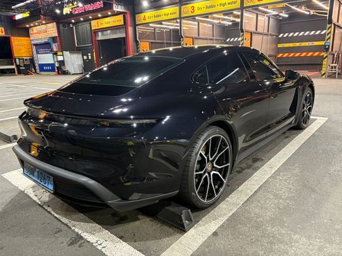 Porsche Taycan Base — пробег 23 000 км — фото 4 из 5