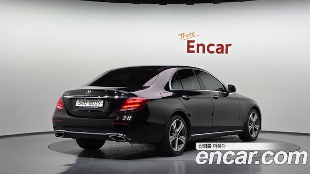 Mercedes-Benz E-Class из Кореи Encar