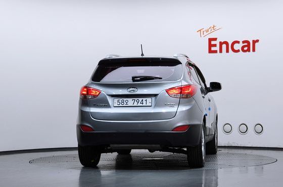 Hyundai Tucson Diesel 2WD LX20 Premier — пробег 125 989 км — фото 4 из 5