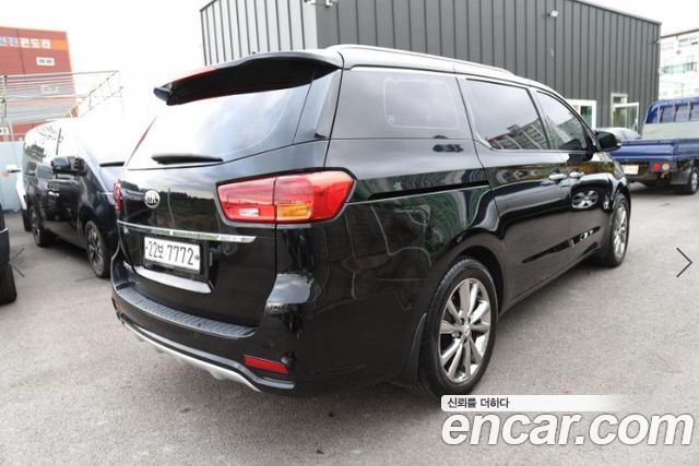 Kia Carnival из Кореи Encar